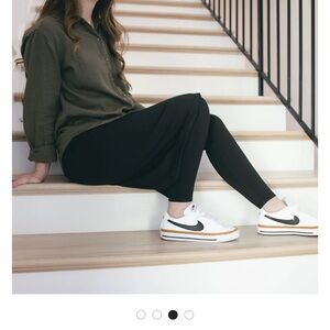 Women's Snoga like Mod Lifewear Lifestyle Skirt- w/ capri leggings size XS tall